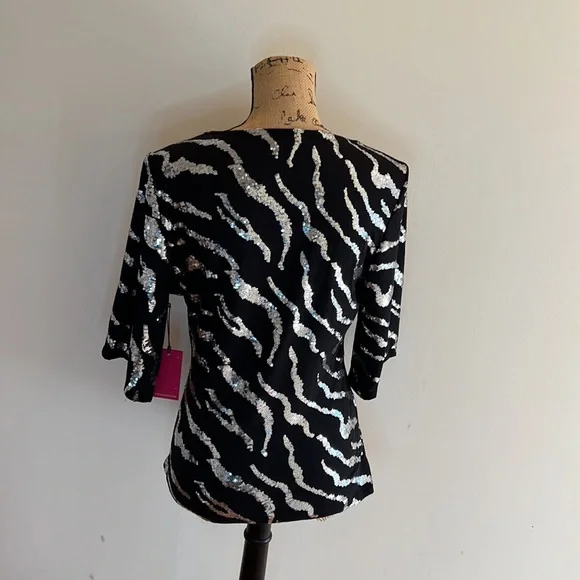 ❤️ Vince Camuto Top - Picture 3 of 8